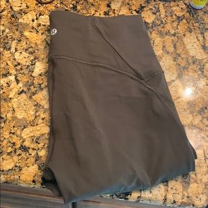 Lululemon Train Times 7/8, Size 8